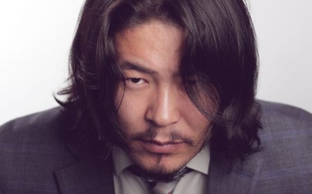 Есбол Нұрахмет. Ли қытайдың Бәй ханымы