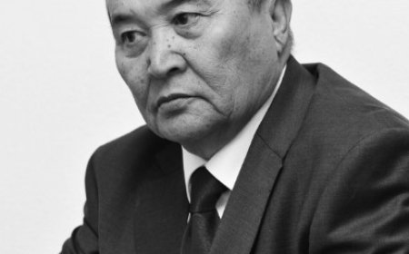 «Қазақ әдебиетінің таңы Таразисіз атты»