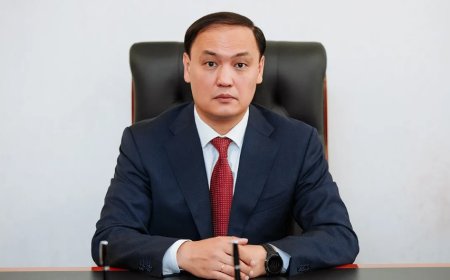 Ербол Қарашөкеев: Елдің мұңын мұңдап, жоғын жоқтаған қайраткер қаламгер