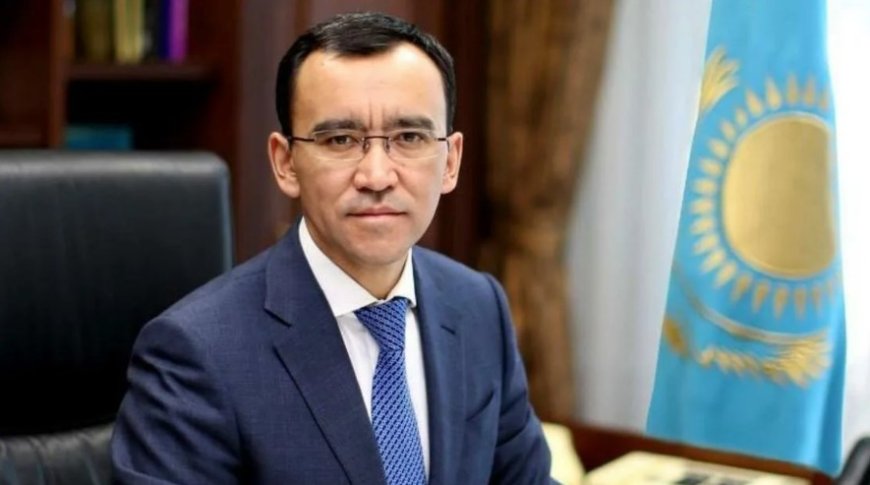 Мәулен Әшімбаев: Ұлт мүддесінен бәрінен биік қойған суреткер