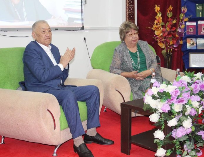 Ханбибі Есенқарақызы. Биіктік пен тереңдік