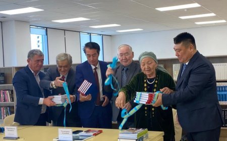 «Мақамы бөлек Мархабат»: Жаңа жинақтың тұсауы шешілді