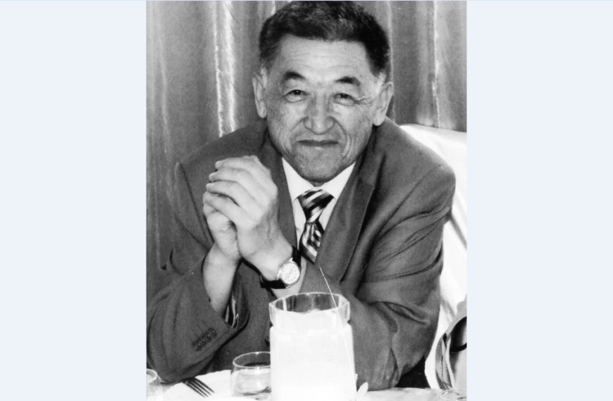 Мархабат Байғұт. Оқу залы