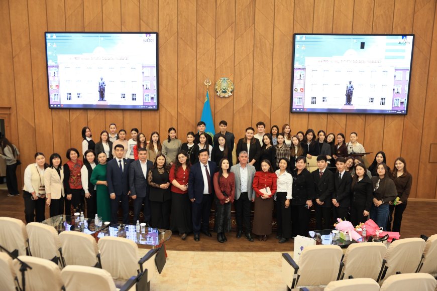 «Шабыт шақырған көктем»:  Шымкентте шығармашылық басқосу өтті