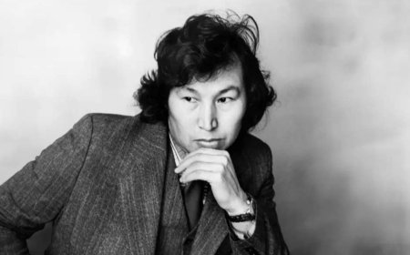 Оралхан Бөкей. Тортай мінер ақ боз ат