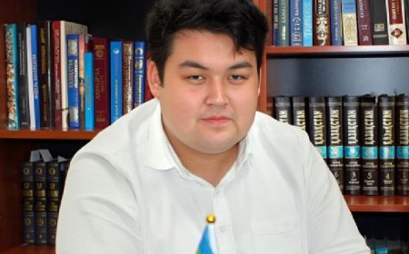 Қанат Алтынбек. Мінезі ерек, болмысы бөлек жазушы